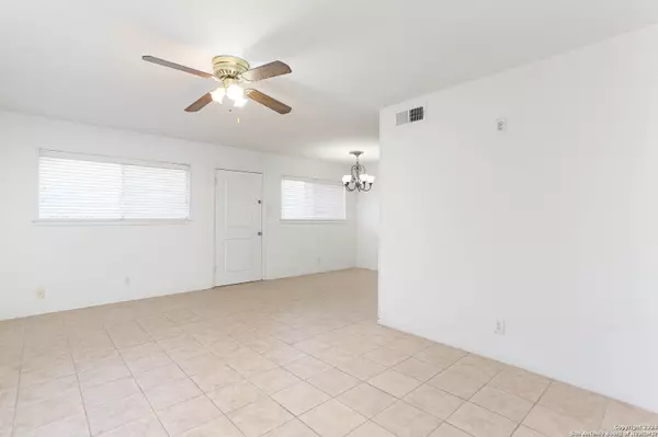 San Antonio, TX 78216-3532,201 SILVER SANDS DR UNIT 5