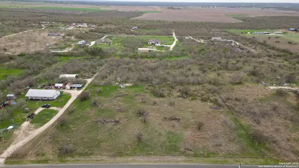 Castroville, TX 78009,300 CR 5781