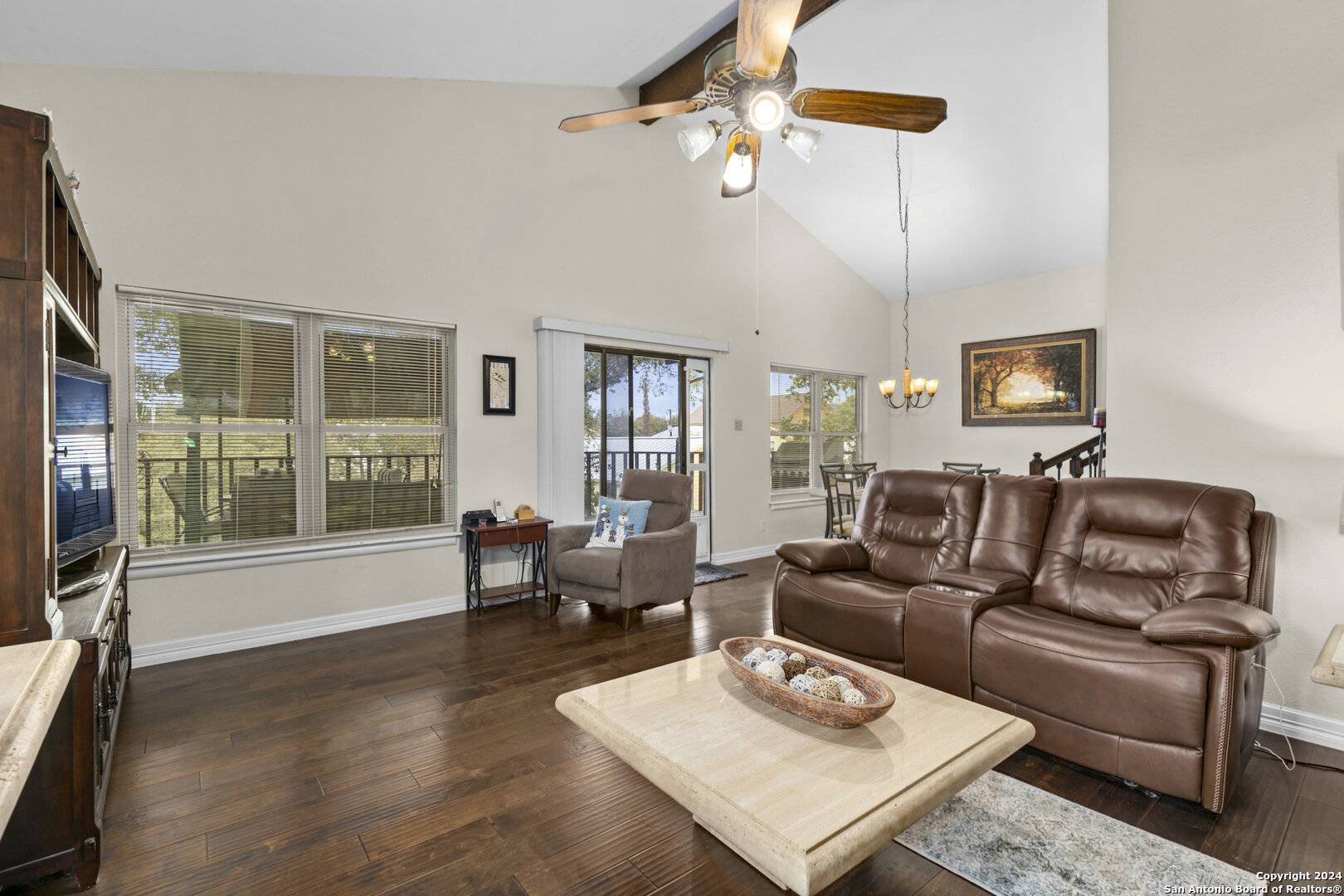 Lakehills, TX 78063-6414,1497 PEBBLE BEACH RD