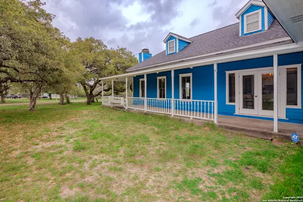 Goliad, TX 77963,918 scenic loop