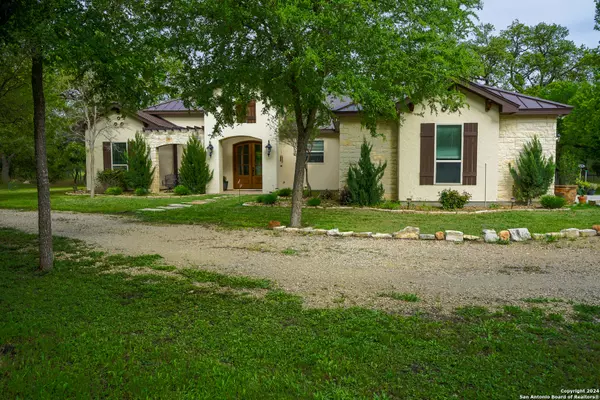 Castroville, TX 78009-6001,445 COUNTY ROAD 4614