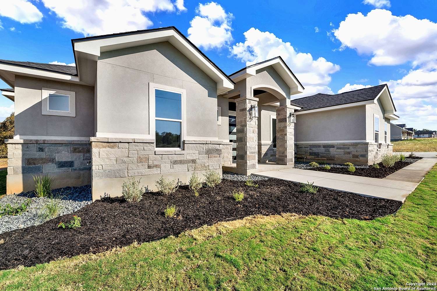 105 Hondo Ridge, La Vernia, TX 78121