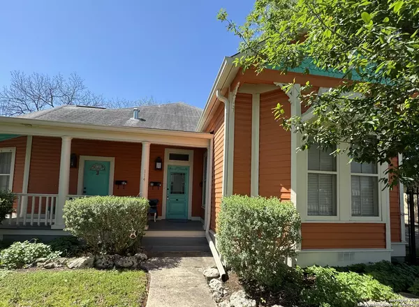 114 HELENA ST UNIT 2, San Antonio, TX 78204-2262