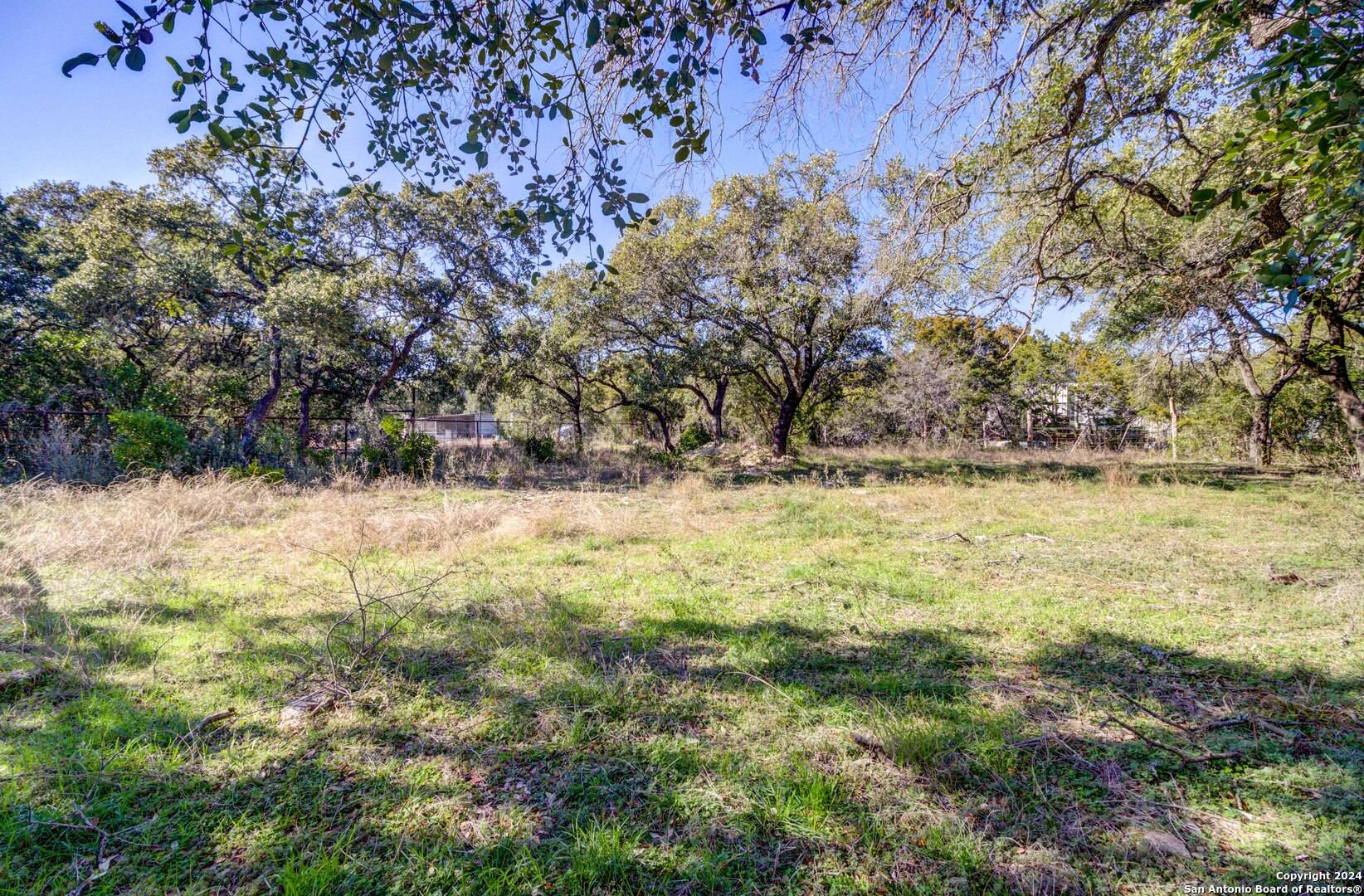 Lakehills, TX 78063,101 Center