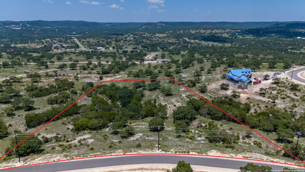 496 Red Stag Lane, Pipe Creek, TX 78003