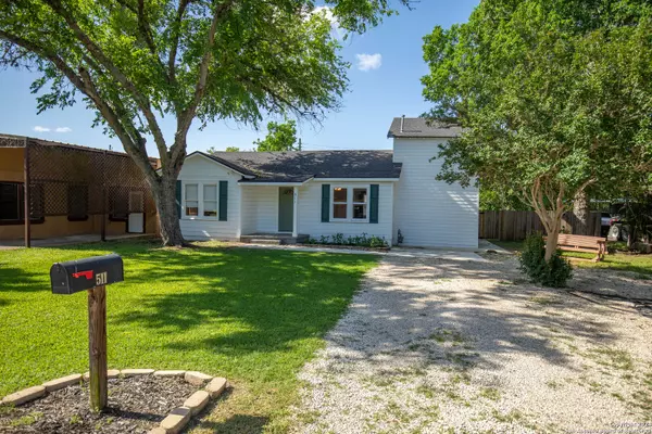 511 Third St,  Cuero,  TX 77954