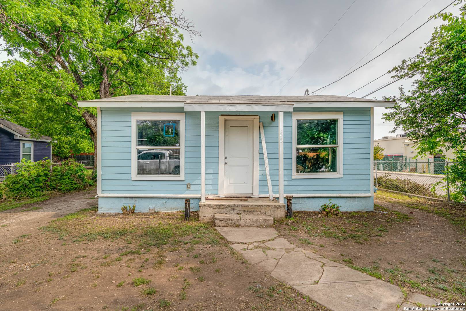 155 Canton, San Antonio, TX 78202-2933