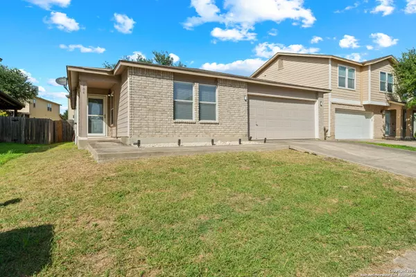 404 Hinge Falls, Cibolo, TX 78108