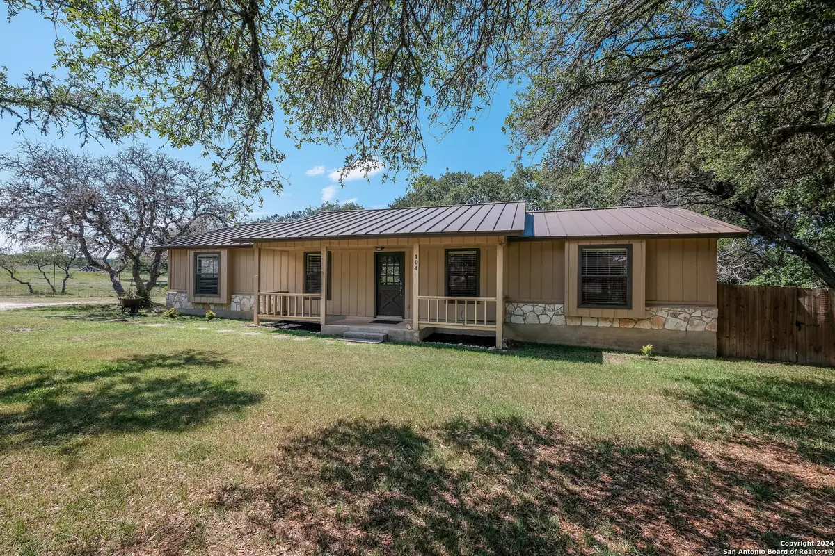 Boerne, TX 78006-8935,104 ROBIN CT