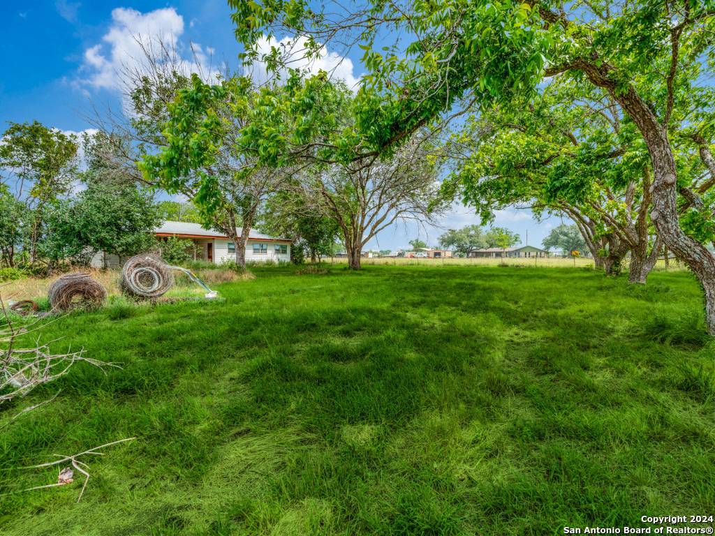 New Braunfels, TX 78130-2725,1807 FM 758
