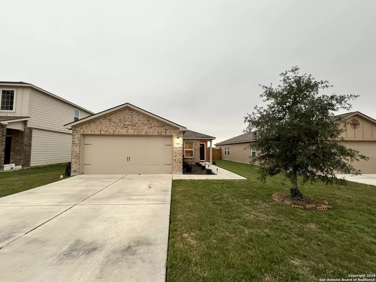 New Braunfels, TX 78132,748 GREENWAY TRAIL