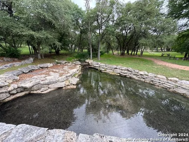 Helotes, TX 78023,915 SHEPHERDS CROOK