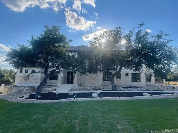 3 WOODLAND PT, Boerne, TX 78015