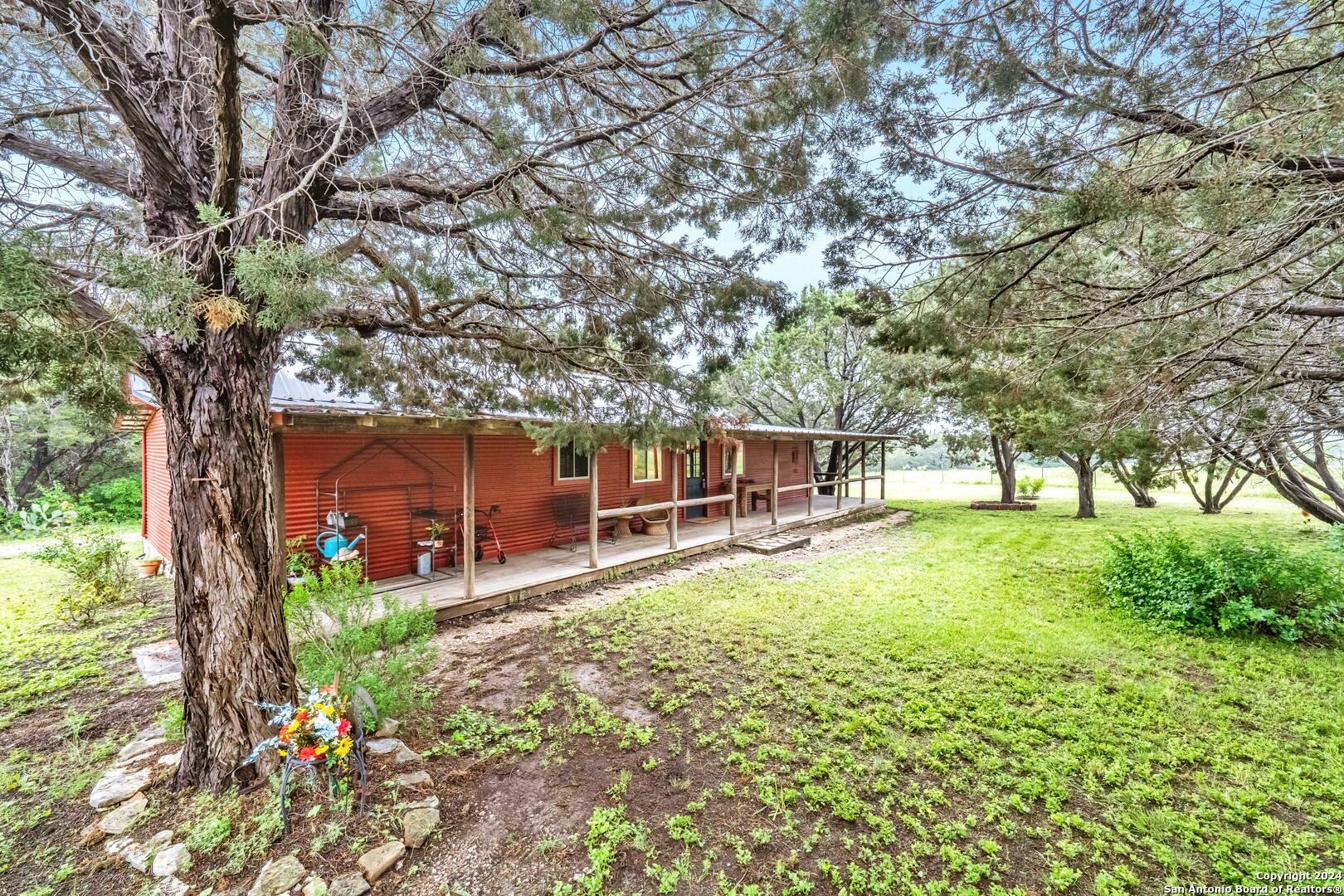 Lampasas, TX 76550,8600 S Highway 281