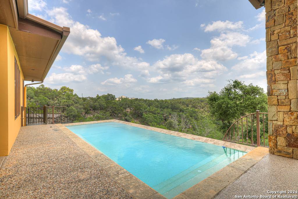 1065 RANGER RDG,  New Braunfels,  TX 78132-1841