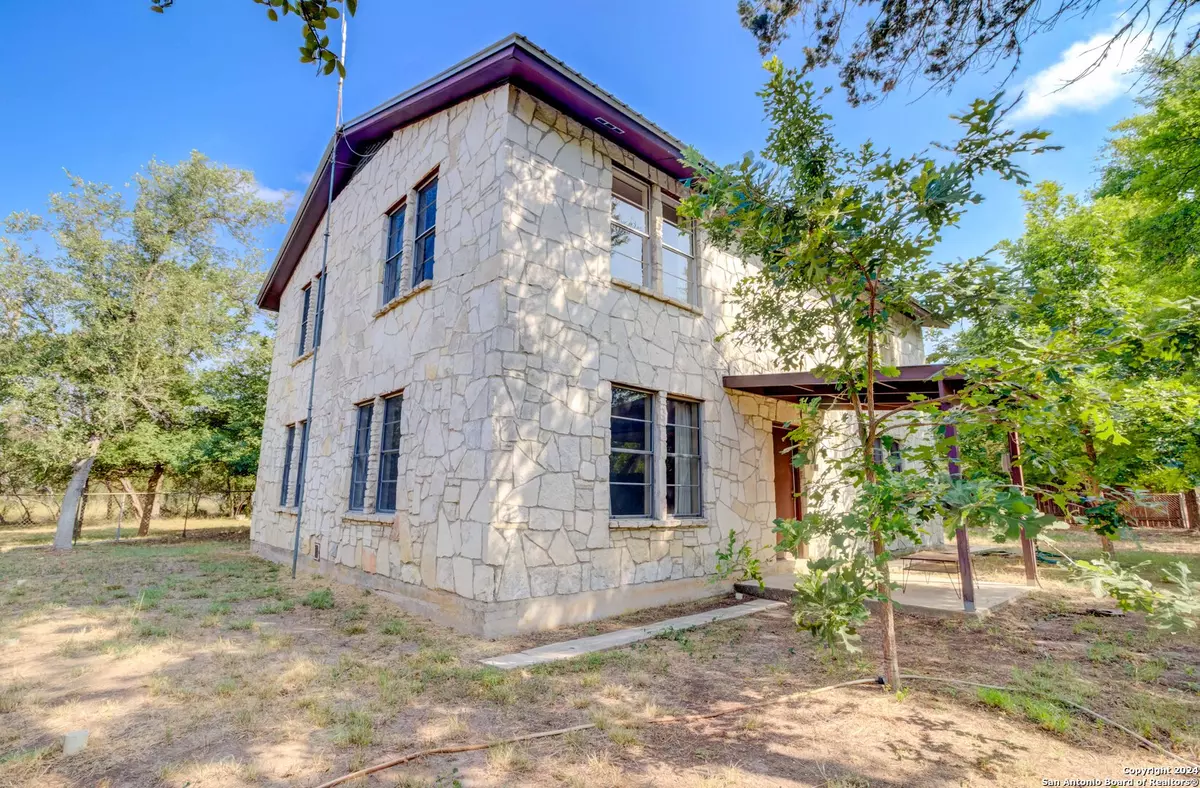 Pipe Creek, TX 78063-6035,782 RIO RANCHERO