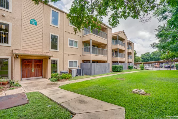 4111 MEDICAL DR UNIT 306B,  San Antonio,  TX 78229-5613