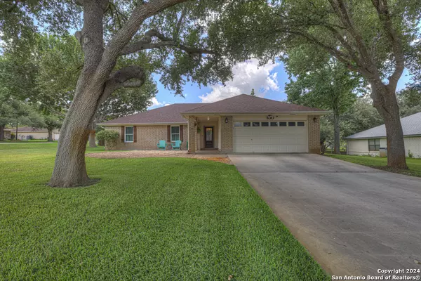 100 WHITETAIL HOLW,  Seguin,  TX 78155-9749