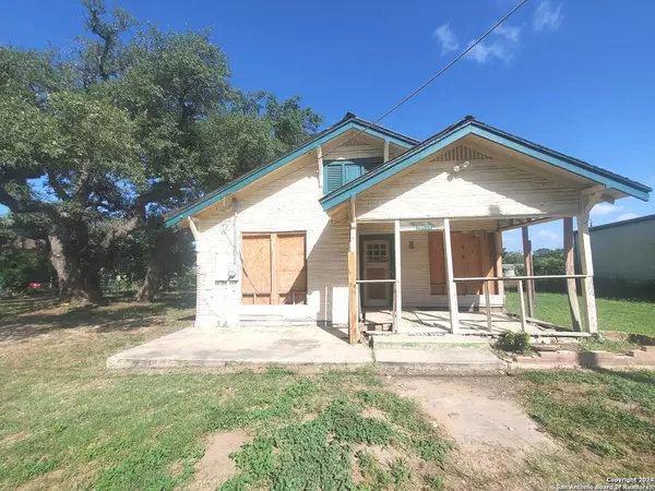 19535 SOMERSET RD, Somerset, TX 78069-3398