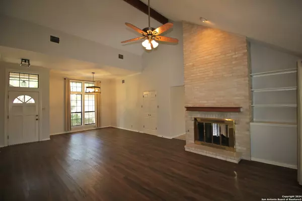 San Antonio, TX 78249-1432,4610 GREEN WILLOW WOODS