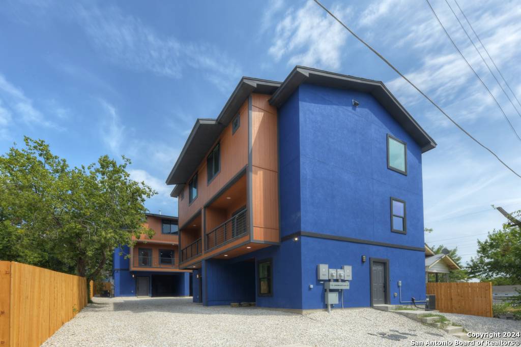 118 SHENANDOAH UNIT 101, San Antonio, TX 78210-2071