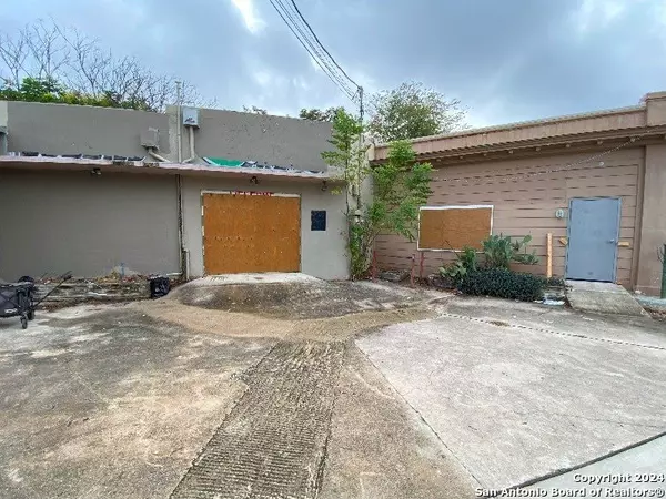 San Antonio, TX 78212,741 W Ashby PL