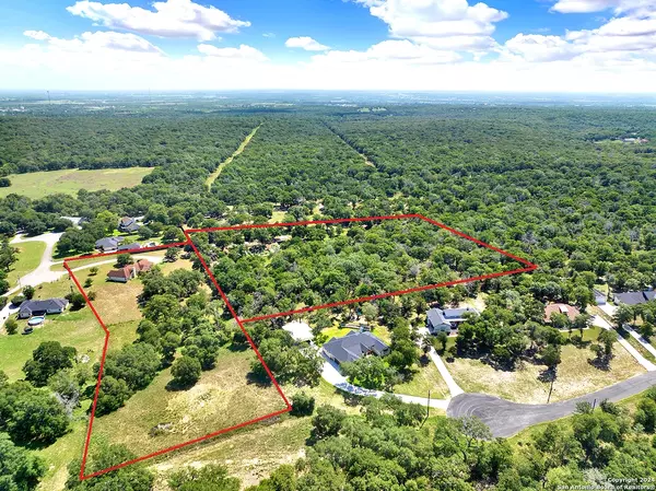 La Vernia, TX 78121,147 RAMBLING TRAIL DR