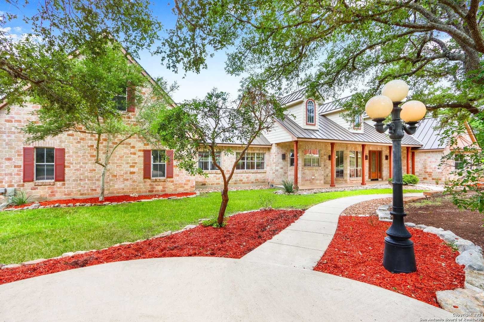 141 RANGER CREEK RD, Boerne, TX 78006-5624