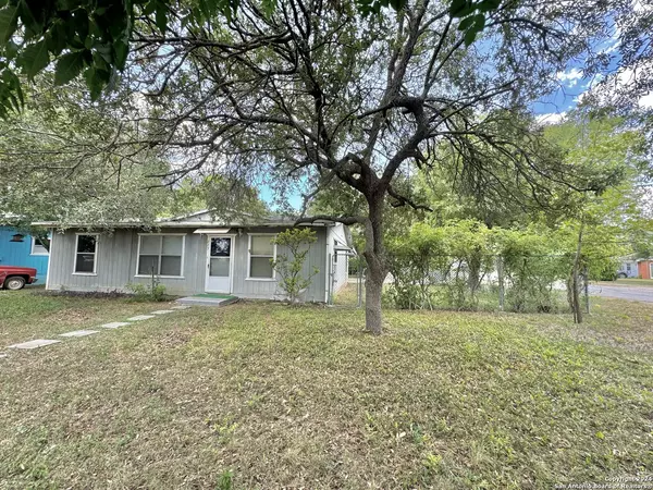 Uvalde, TX 78801,223 Geraldine St