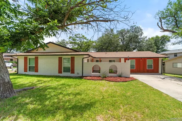 6707 Cloverbend St,  Leon Valley,  TX 78238