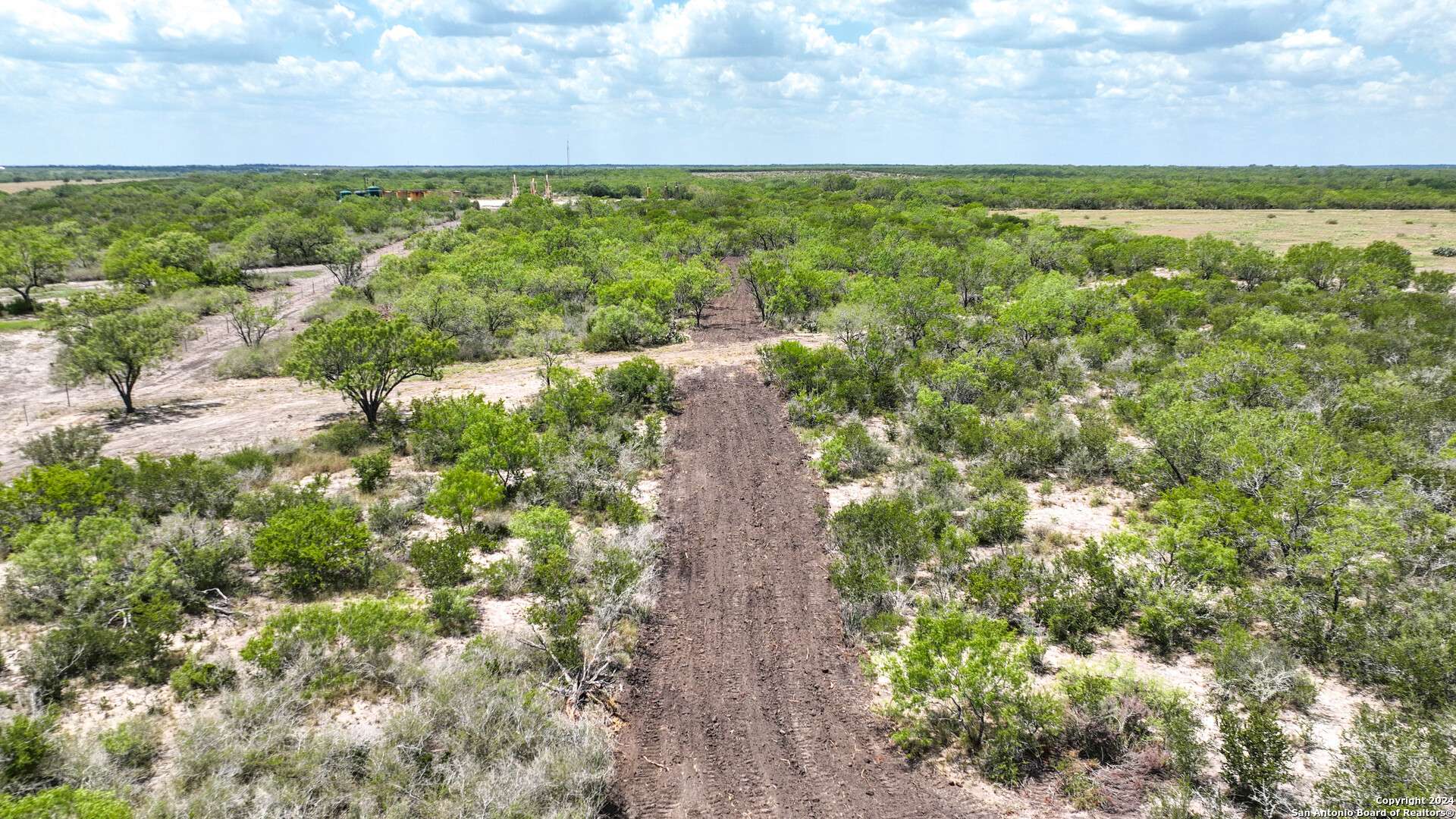 Jourdanton, TX 78026,001 CR 340
