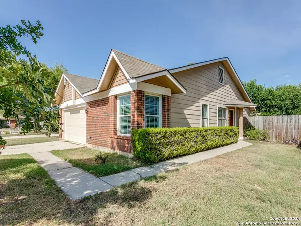 6111 Valley Bay Dr, San Antonio, TX 78250-5716