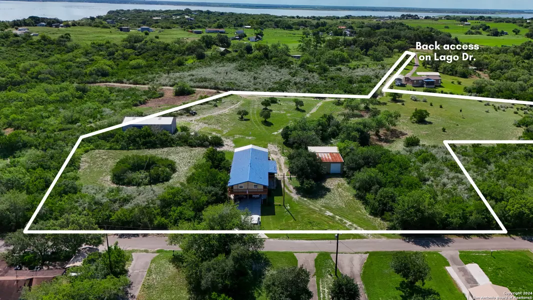 649 S Vista Dr, Sandia, TX 78383-4074