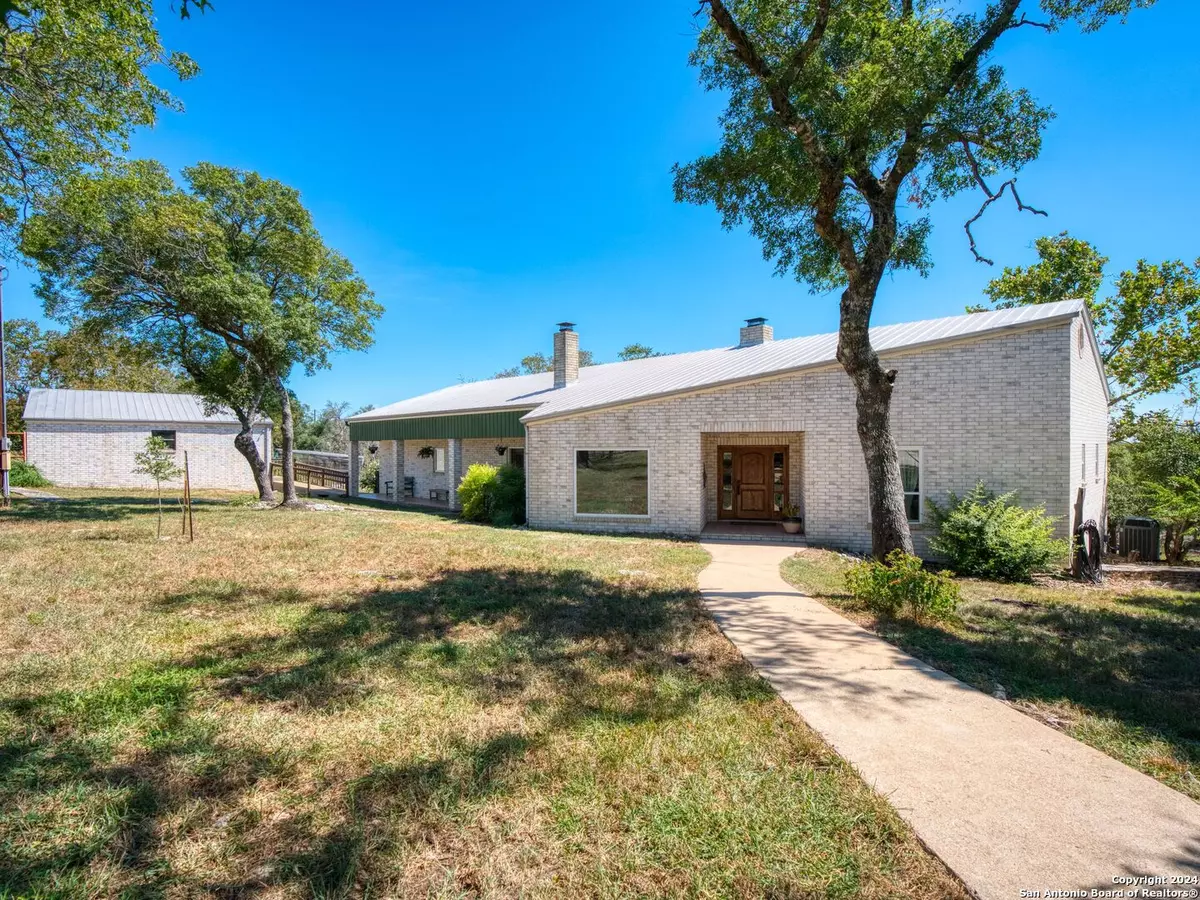 Kerrville, TX 78028-9329,135 SILVER SPRINGS ROAD S