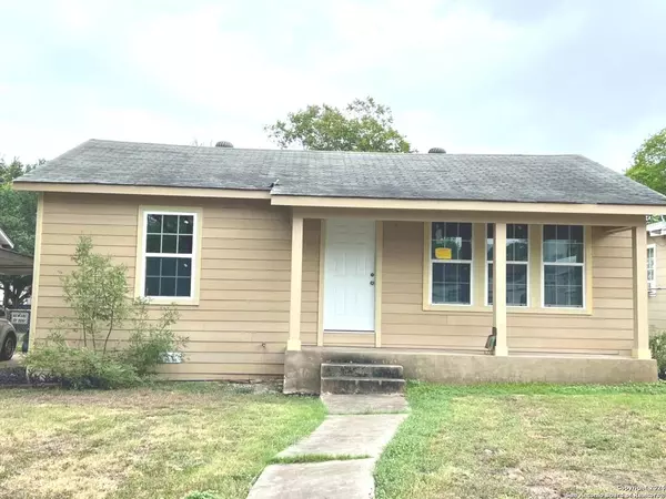 222 GOLDEN CROWN DR, San Antonio, TX 78223-2706