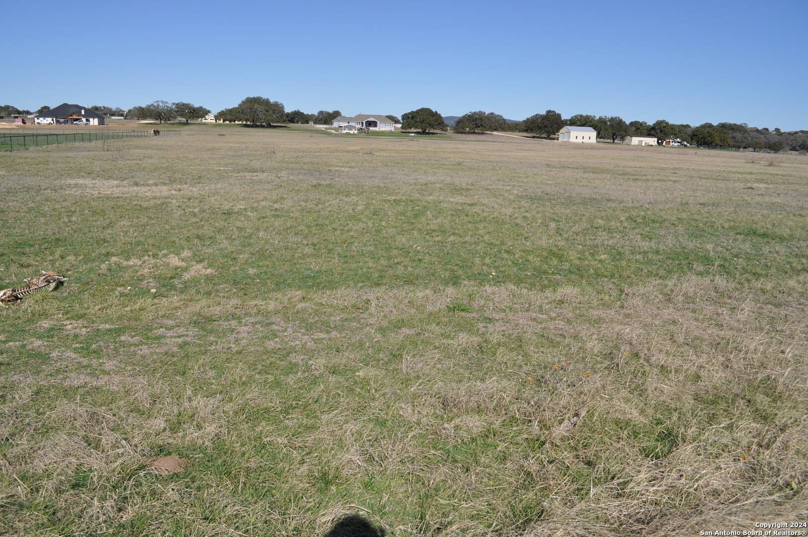 Bandera, TX 78003-3474,307 Hackamore Trl