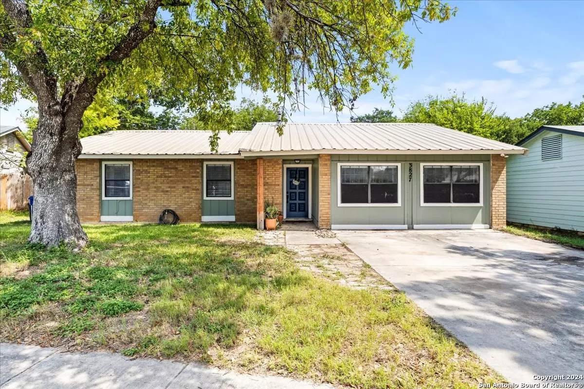 San Antonio, TX 78251,3827 Pipers Crest St