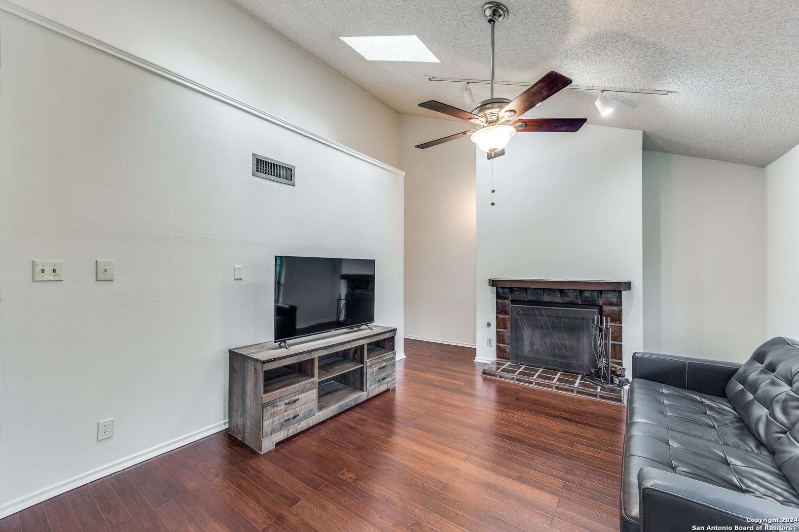 San Antonio, TX 78229-3257,8611 DATAPOINT DR UNIT 74