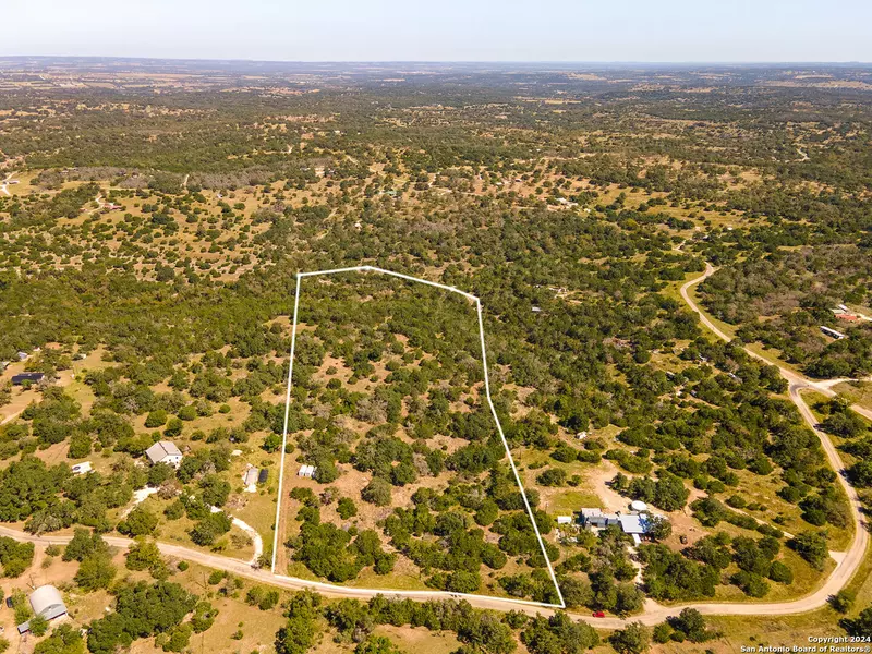 228 SPRING RD, Fredericksburg, TX 78624