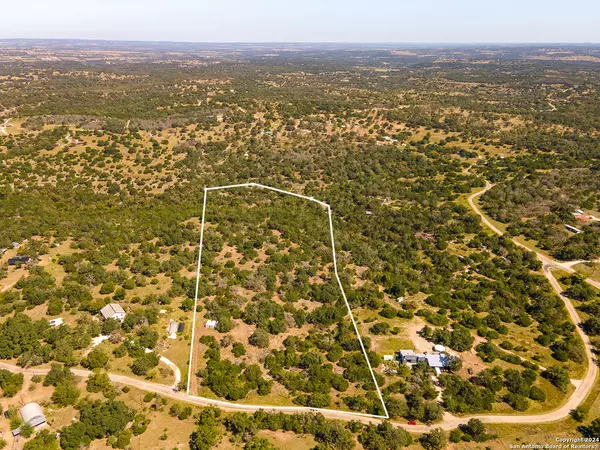 228 SPRING RD, Fredericksburg, TX 78624