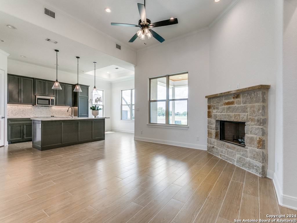 Castroville, TX 78009,111 John T Court