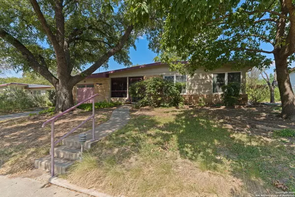 127 TEAKWOOD LN, San Antonio, TX 78216-6823