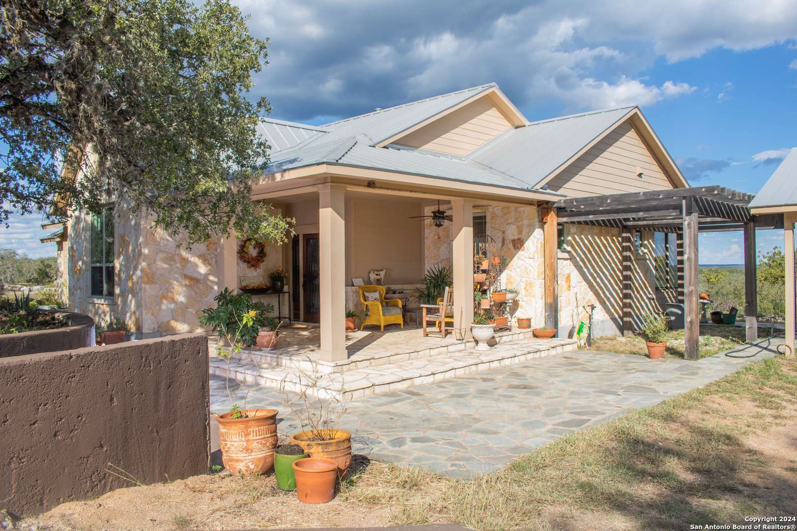 Hondo, TX 78861,440 Pr 2321