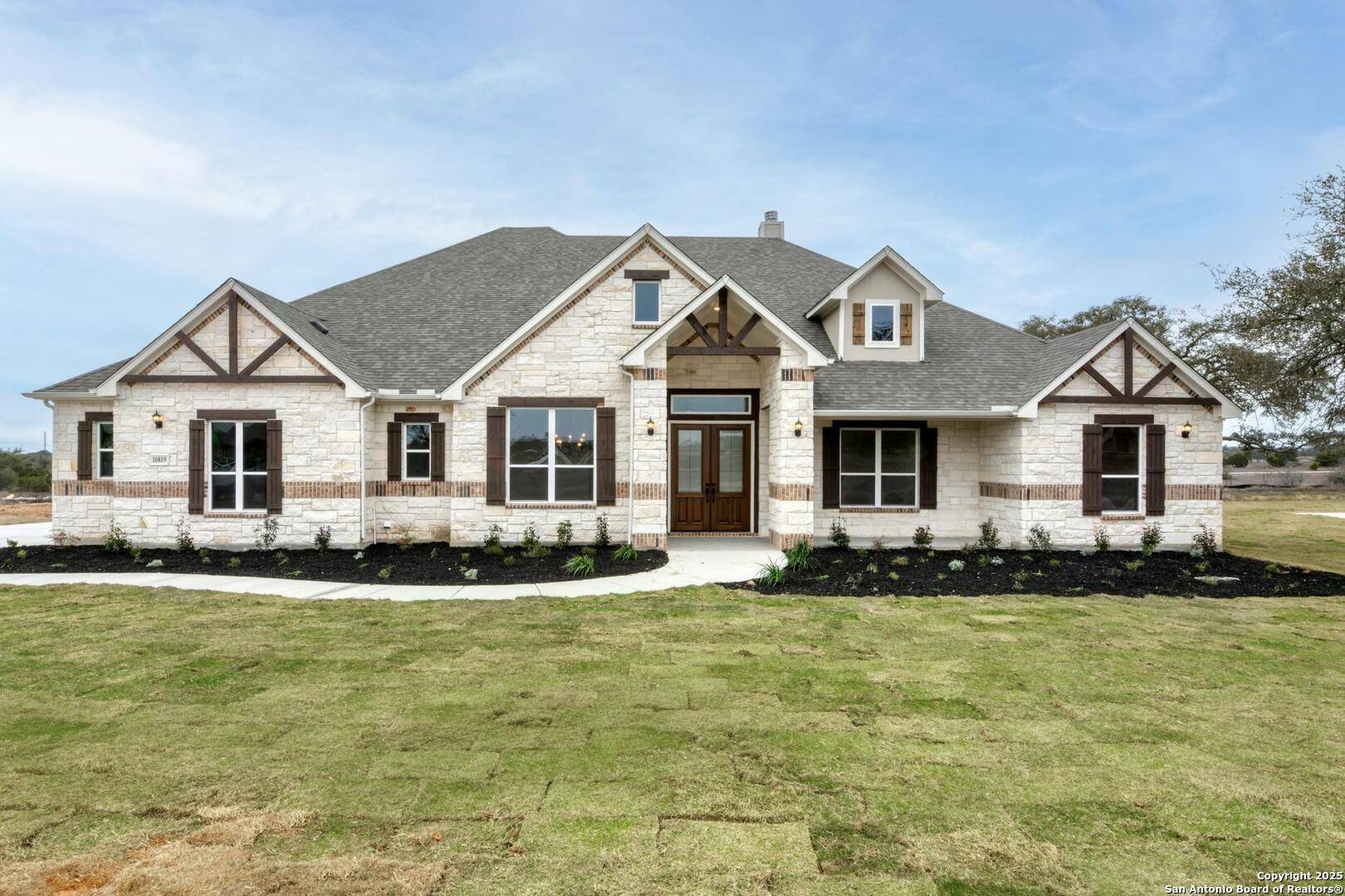 10819 Chestnut Warbler, New Braunfels, TX 78132