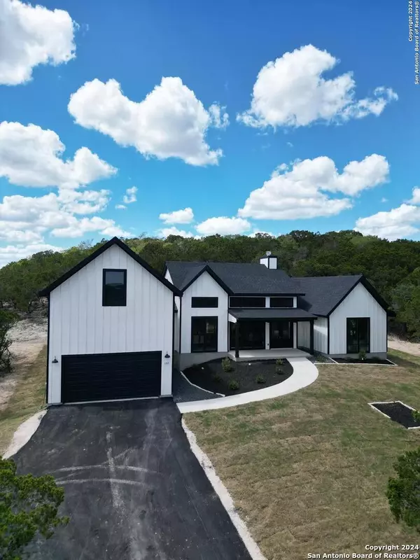 105 Aermotor lane,  Boerne,  TX 78006