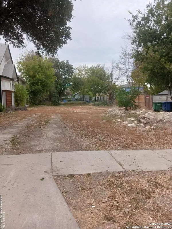 San Antonio, TX 78210-2940,530 WHITTIER ST