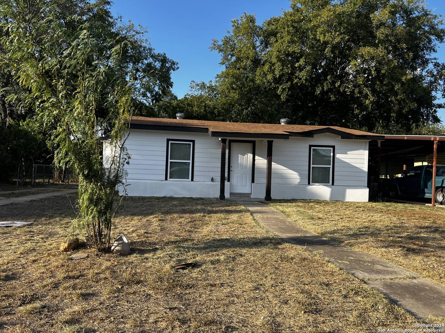 San Antonio, TX 78223-3860,3339 LASSES BLVD