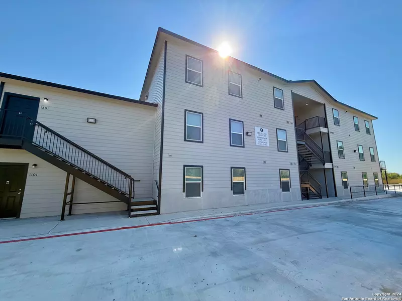 648 Monticello Ct UNIT 1203, San Antonio, TX 78223