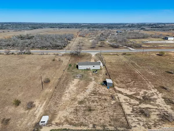 Poteet, TX 78065-3540,5055 FM 476