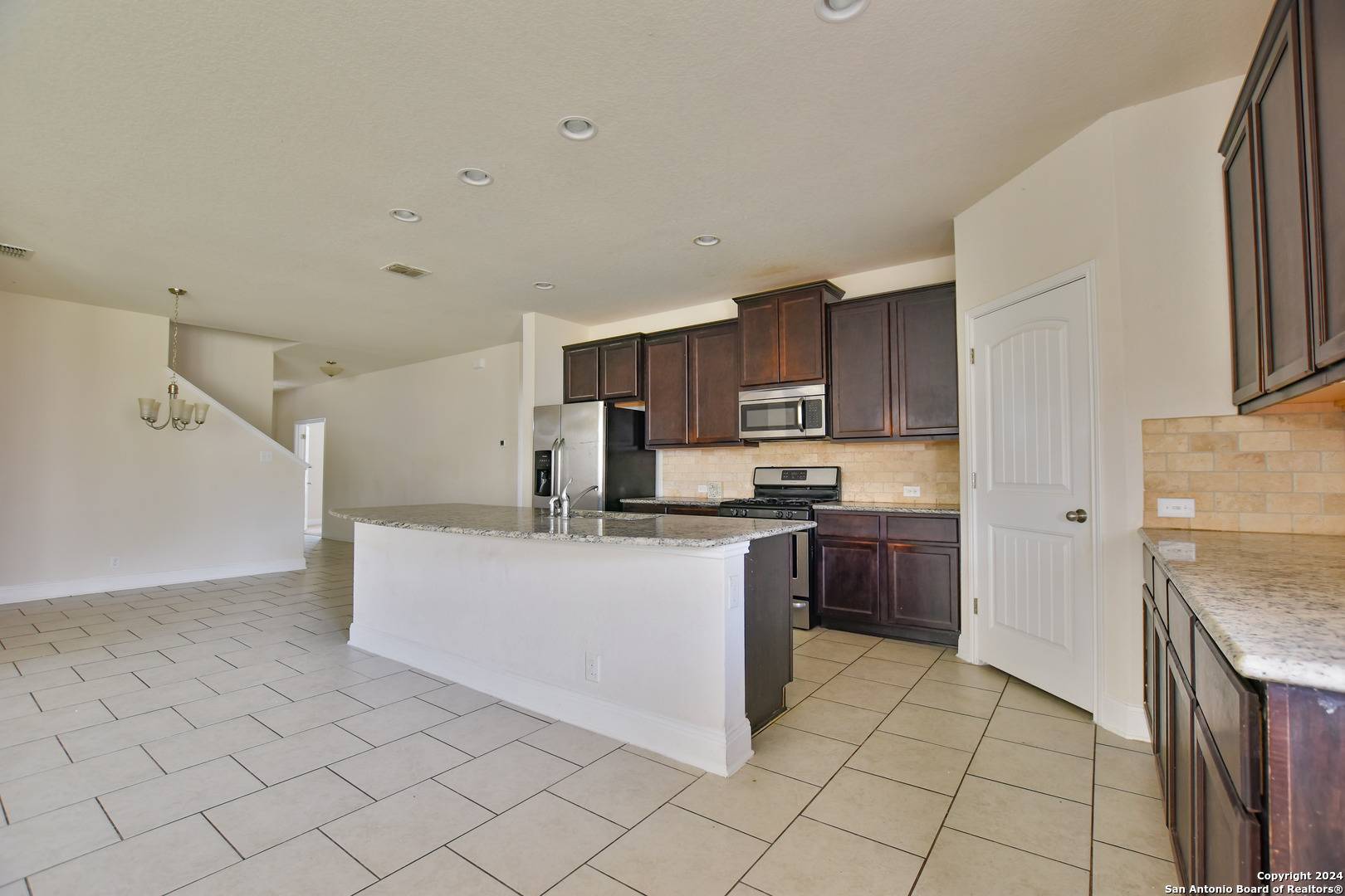 San Antonio, TX 78254,8623 Briscoe Fields